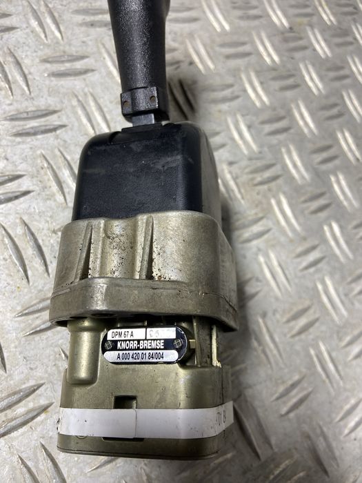 Ручник Мерседес Атего 2005-2012р