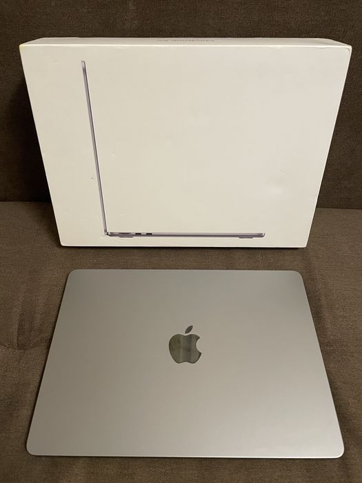 Мдм MacBook Air M2 в гарному стані