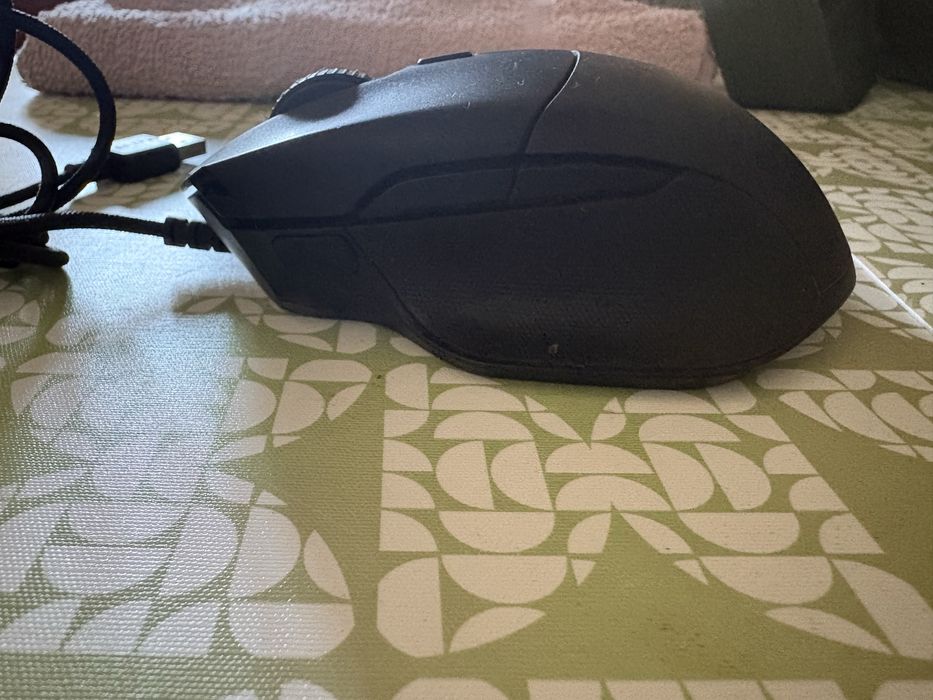 Rato razer essential