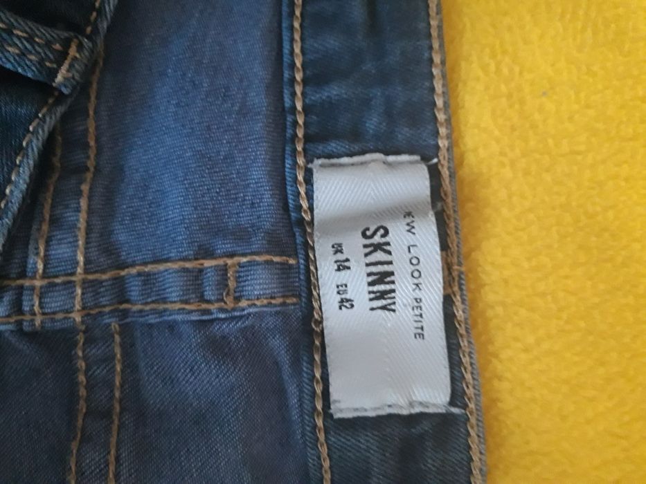 Śliczne spodnie jeansy skinny rozmiar 42/44/46  2XL   New Look