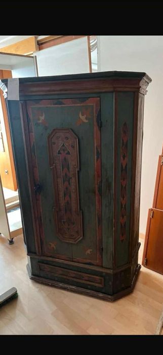 Szafa ludowa wiejska