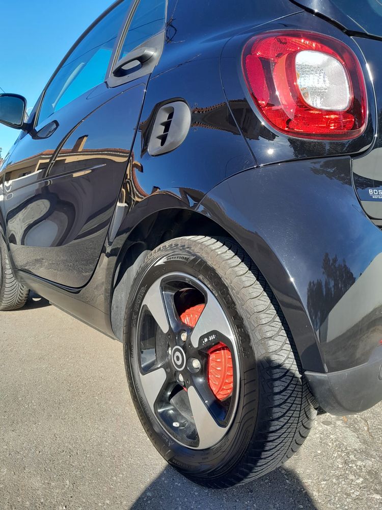 Smart fortwo coupé EQ Passion com Gps