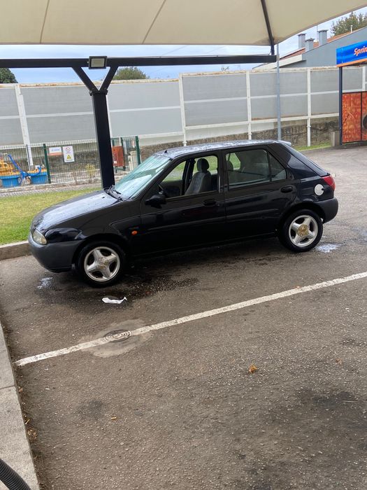 Ford fiesta impecável