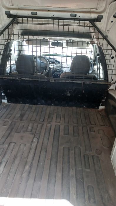 Ford fiesta courrier van 1.8 gasóleo (ler descrição)