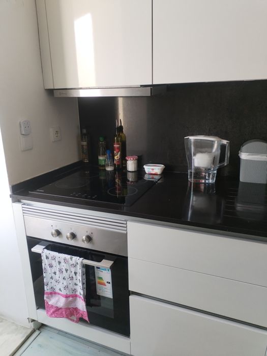 Alugo quarto em Cruz Quebrada apartamento vista mar.