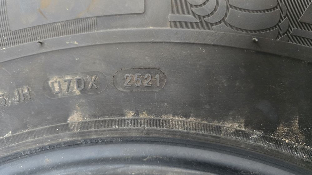 P21 2 x 225/75r16CP Michelin Agilis Camping 116Q opony letnie używane