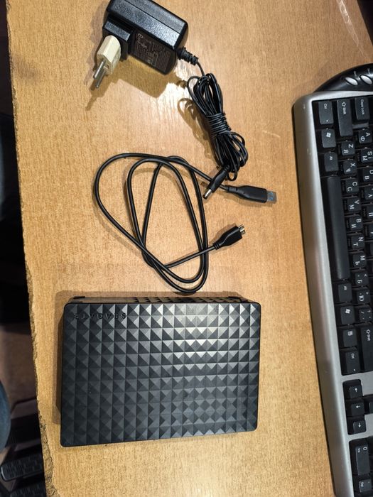 Зовнішній жорсткий диск Seagate Expansion Desktop Drive 8 Tb