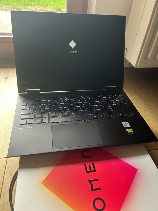 HP Omen, i7/RTX 2070 Super Max-Q(8GB)/16 GB RAM/1TB SSD