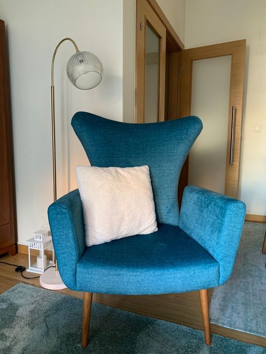 Poltrona azul como nova