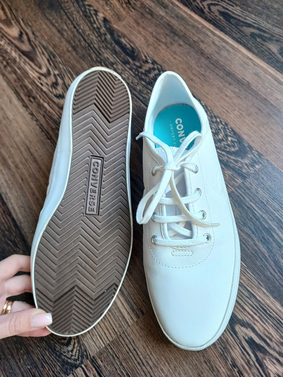 Convers жіночі кросівки