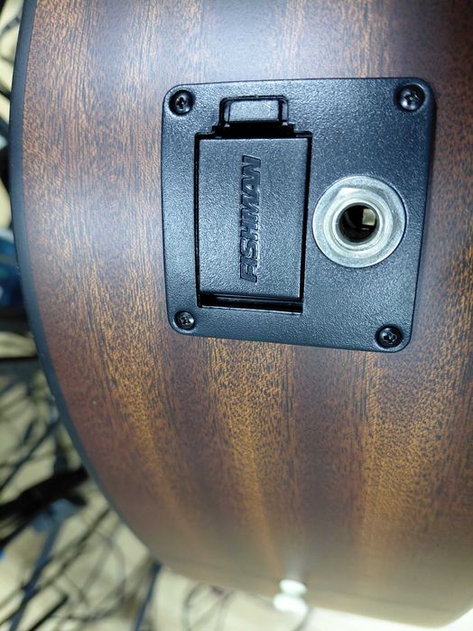 Guitarra Martin Road Séries em óptimo estado.