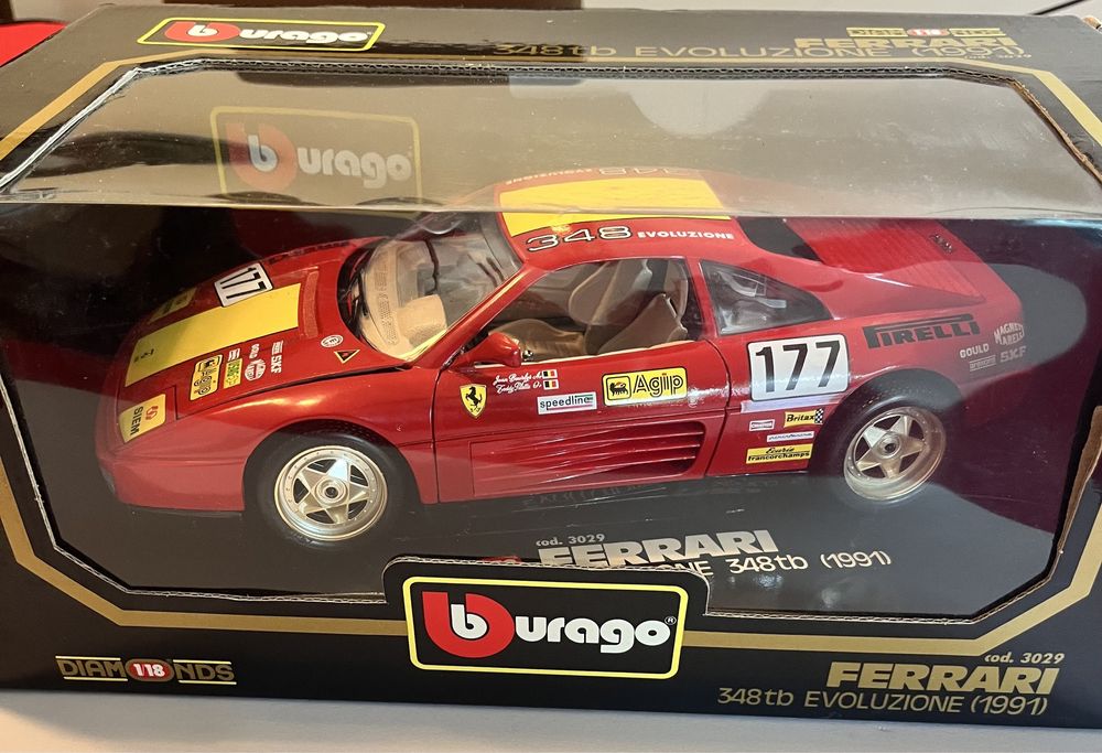 Bburago Diamonds - Ferrari 348TB Evoluzione vermelho (1991) 1/18