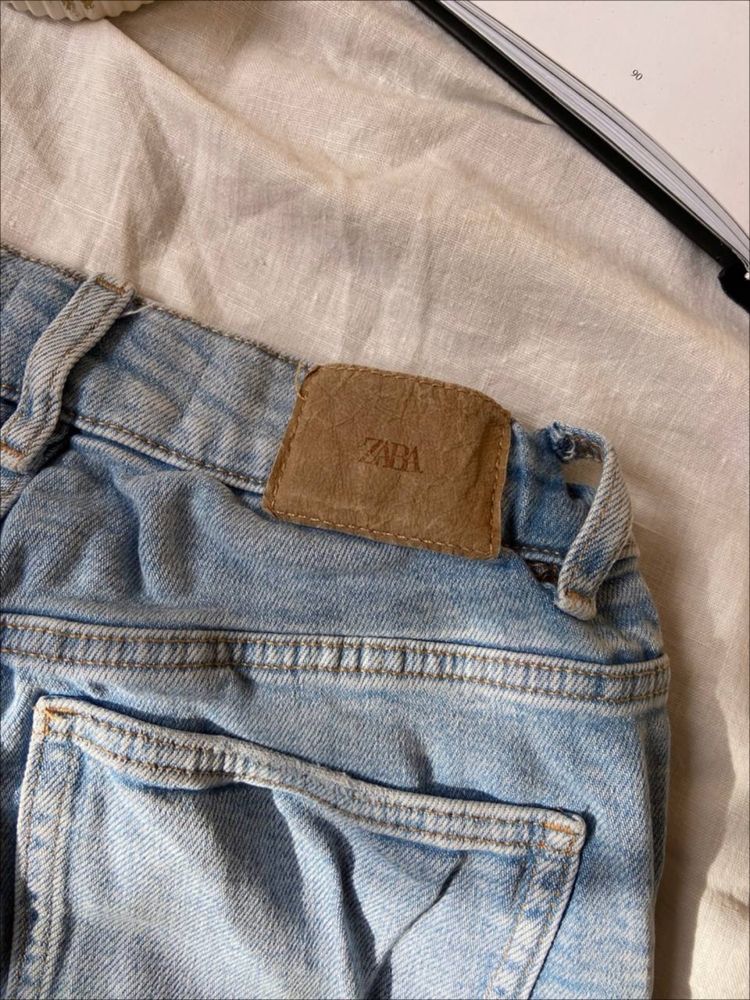 Джинси дитячі Zara з розрізами розмір 140