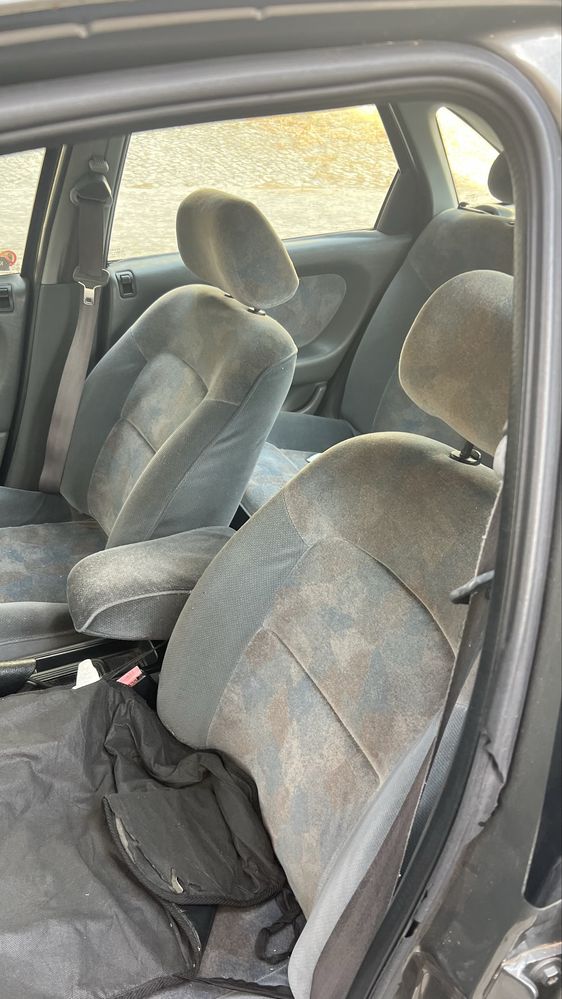 Vendo laguna 95 com defeito