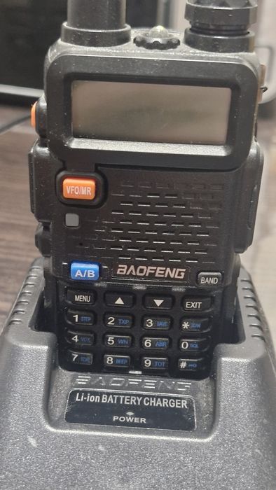 Продам рацию baofeng uv5r на 8w