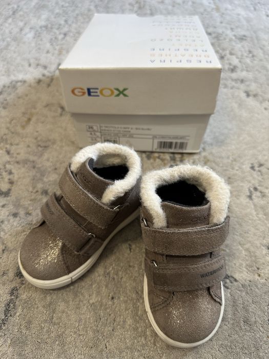 Buty Geox dziewczęce ocieplane r. 20 brokatowe