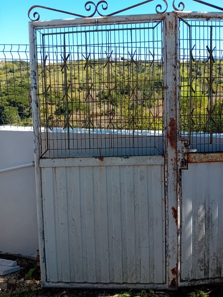 Portao em ferro de 3 folhas