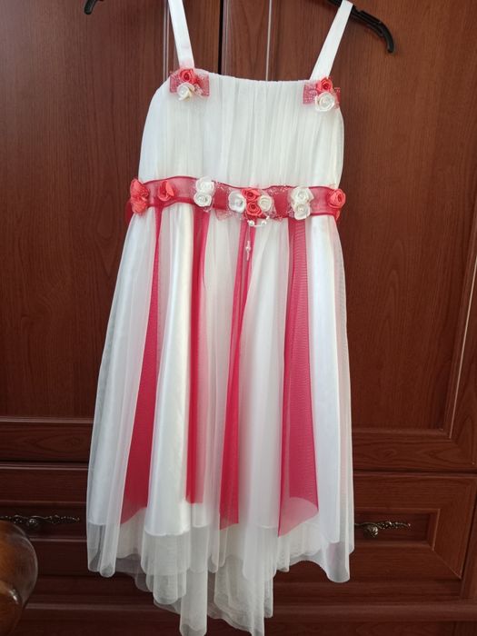 Suknia wizytowa biało czerwona