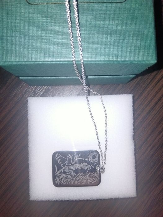 Продам срібний ланцюжок з кулоном