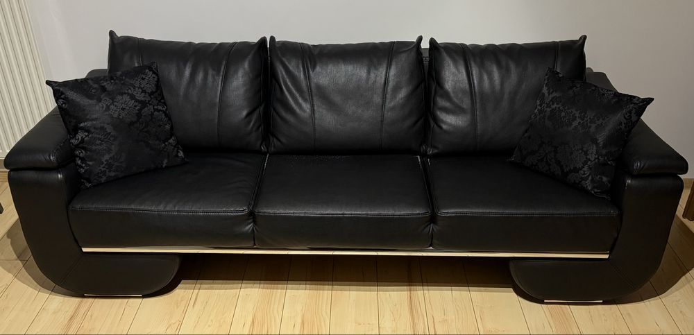 Sofa z ekoskóry z funkcją spania