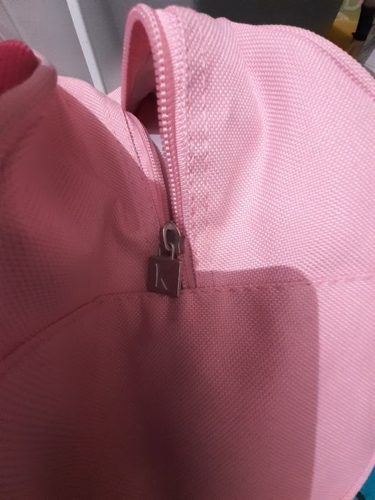 Estojos e Mala de dimensão  pequena marca K*