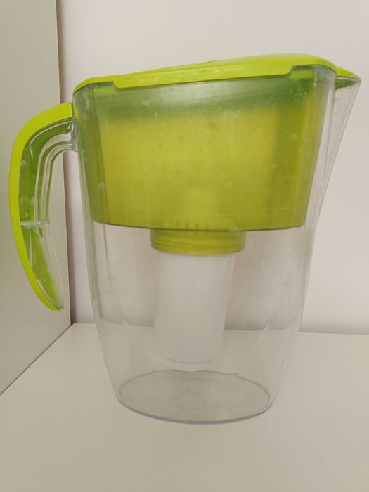 Dzbanek filtrujący do wody Aquafor Dalia limonka 2,4 l