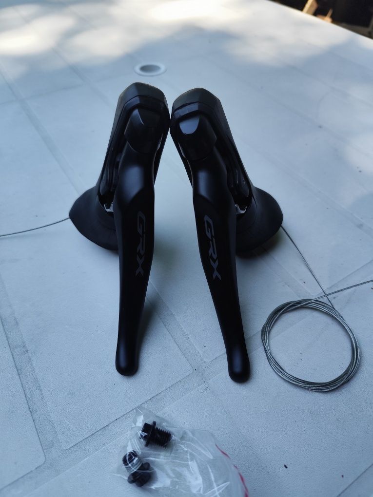 Klamkomanetki Shimano GRX RX600 2x11