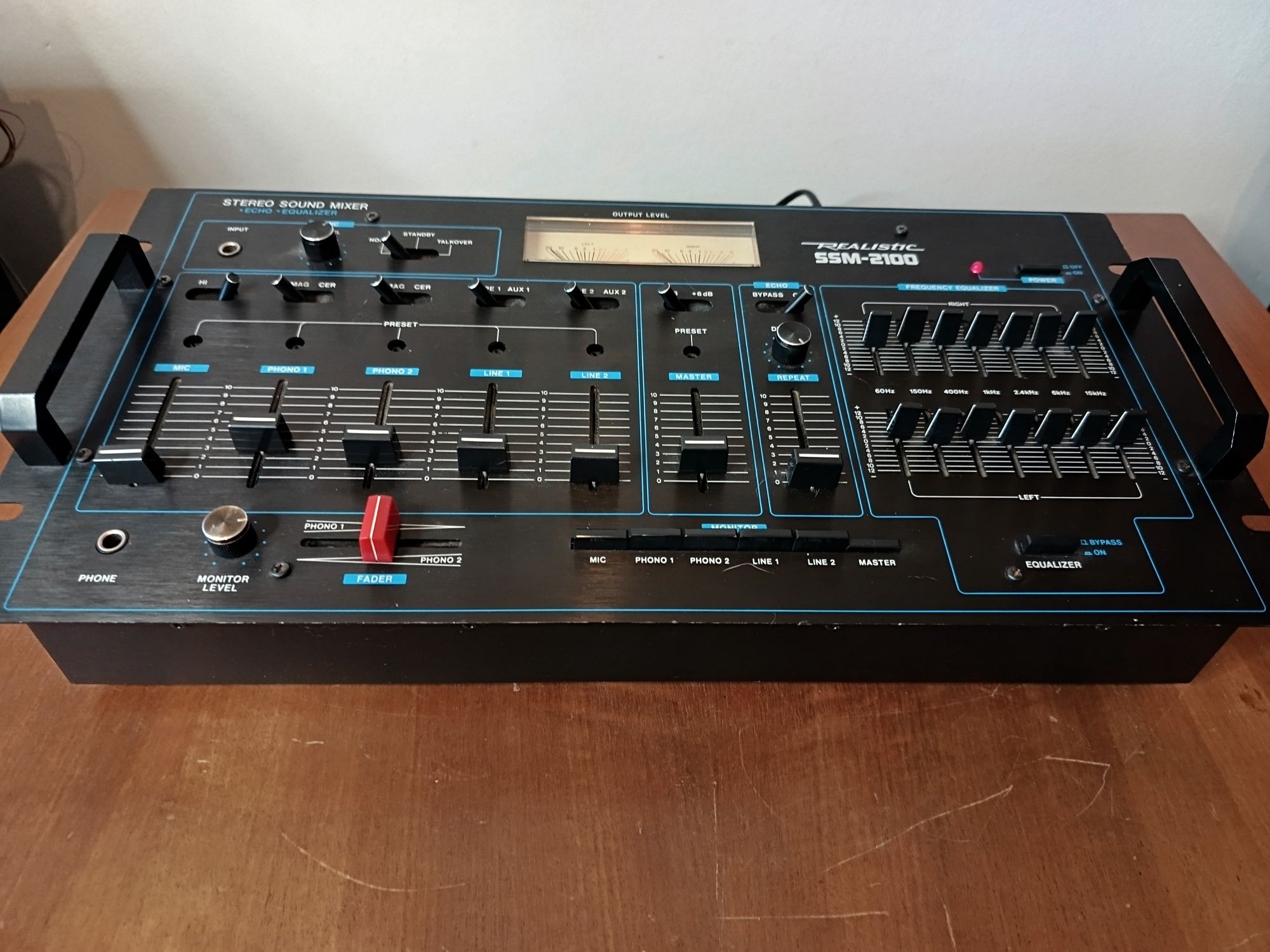 Mixer audio REALISTIC SSM - 2100