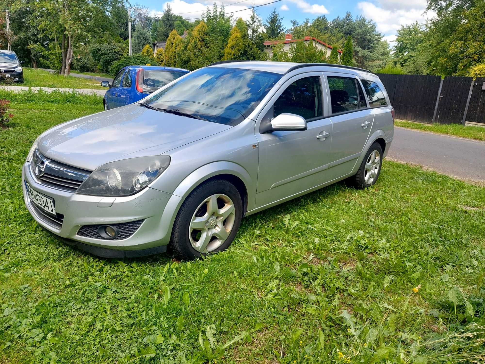 ASTRA H KOMBI 2008 r. 1,9 CDTI 150 KM 295 000 km