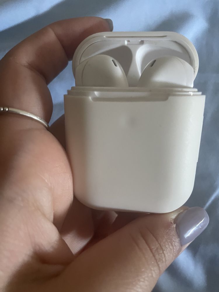 Airpods Bluetooth