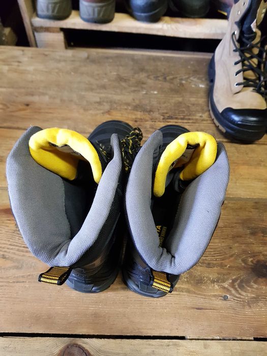 Buty robocze DAKOTA rozm 44 wkł 29 cm S3