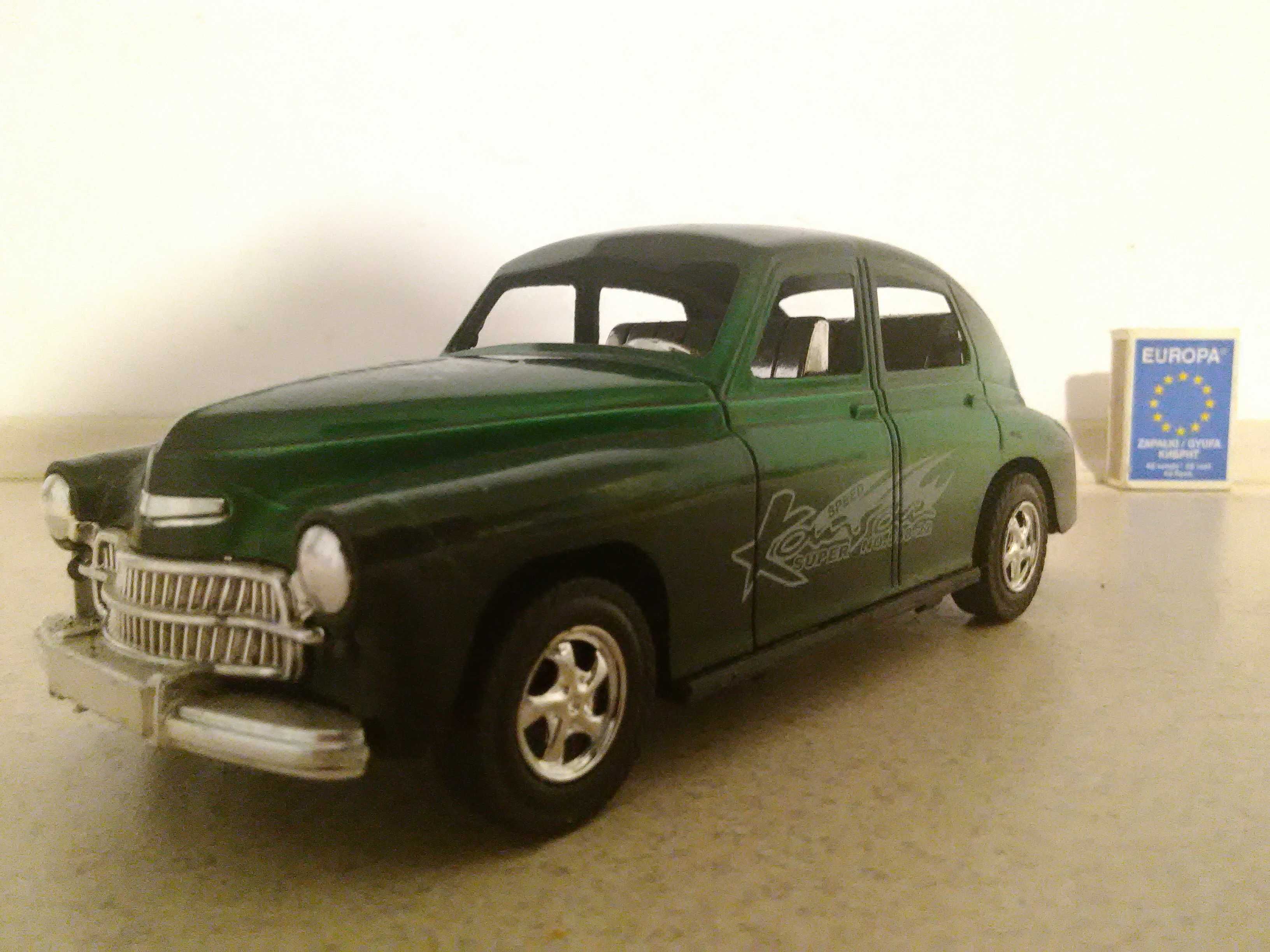 WARSZAWA Garbus MAX Tuning model 1:24 RETRO 1/24 zabytek ( prl czz )