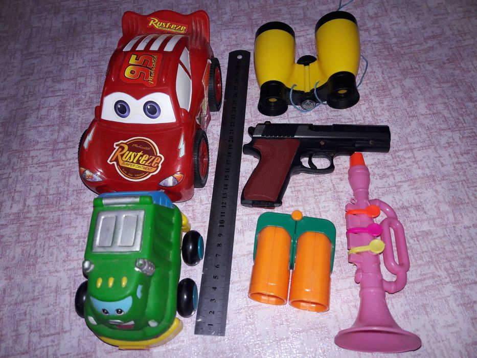 Набір іграшок в доброму стані. за все 80гр.