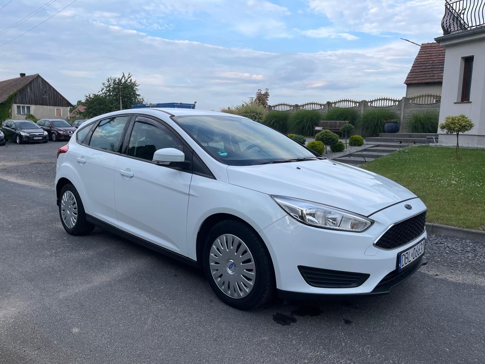 Ford Focus 1.6 TI-VCT 105 PS Benzyna 2015 r z Niemiec zarejestrowana w Polsce
