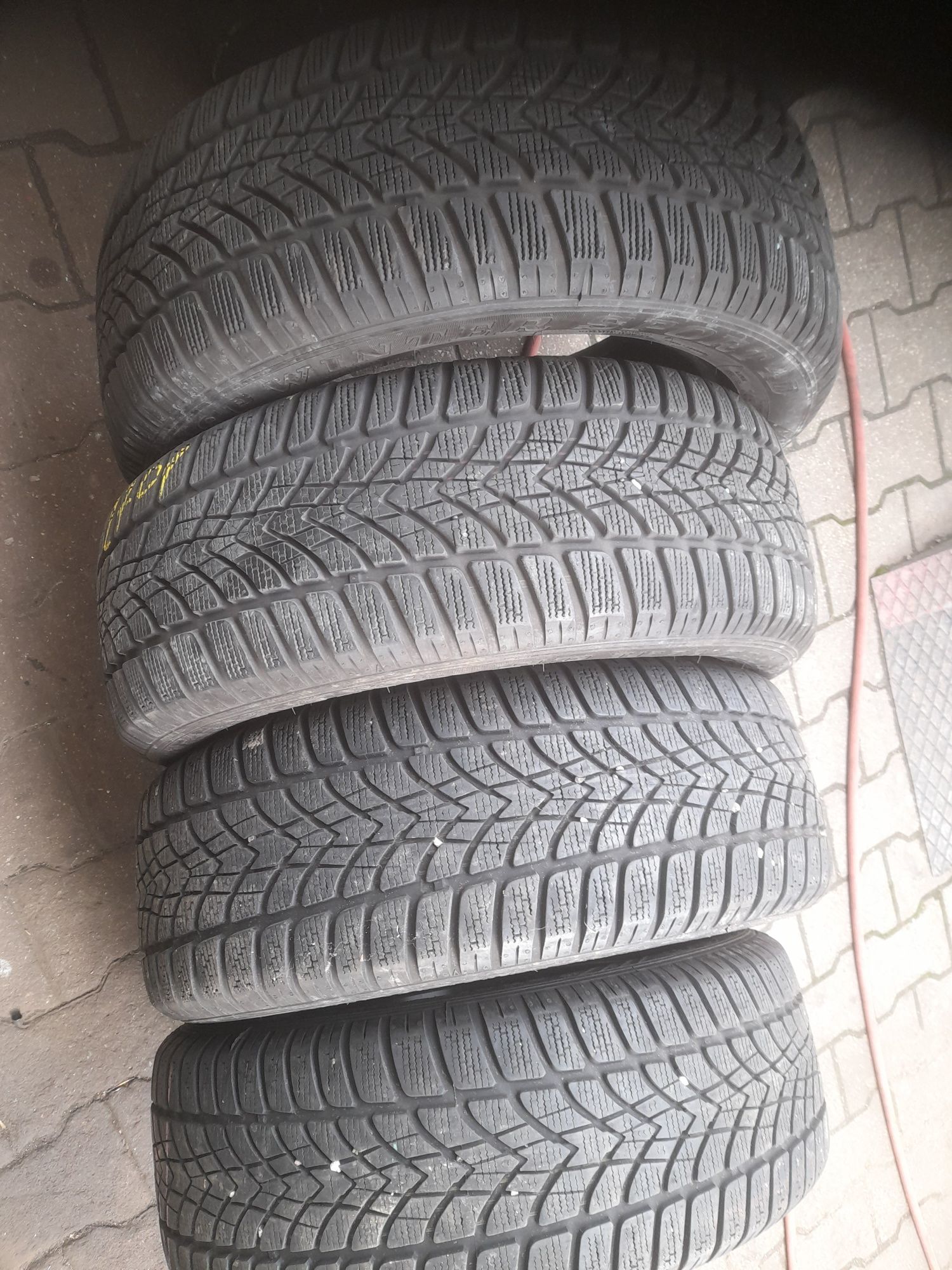 Opony  lato  i wielosezon 205/55r16  205/60r16 import z Niemiec  2015-