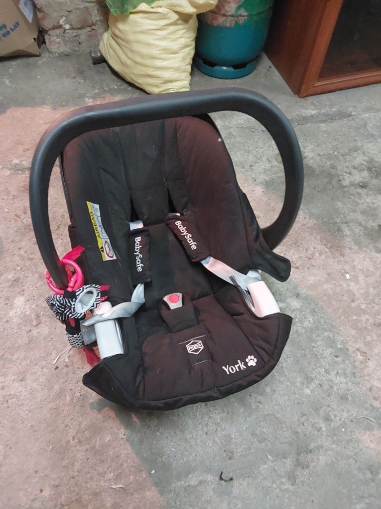 Fotelik nosidełko baby safe