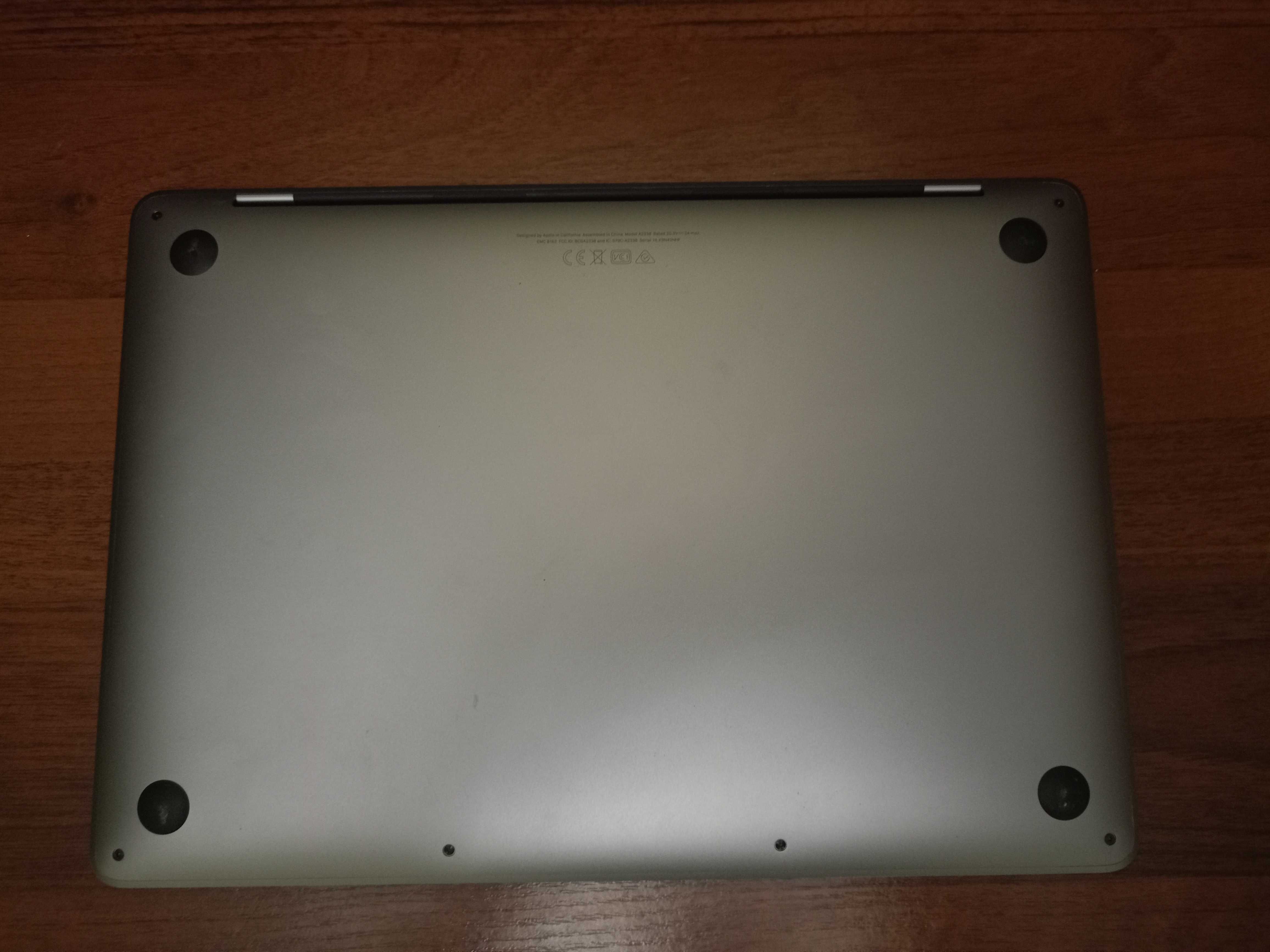 MacBook Pro (13 дюймов, M2, 2022 г.) A2338