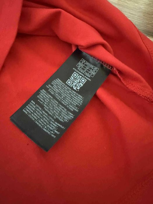 T-shirt, koszulka Guess