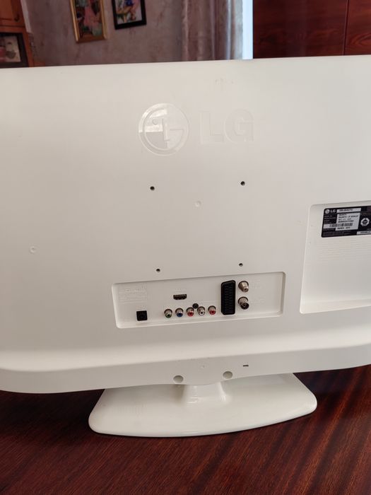 Телевізор LG 28дюйм.
