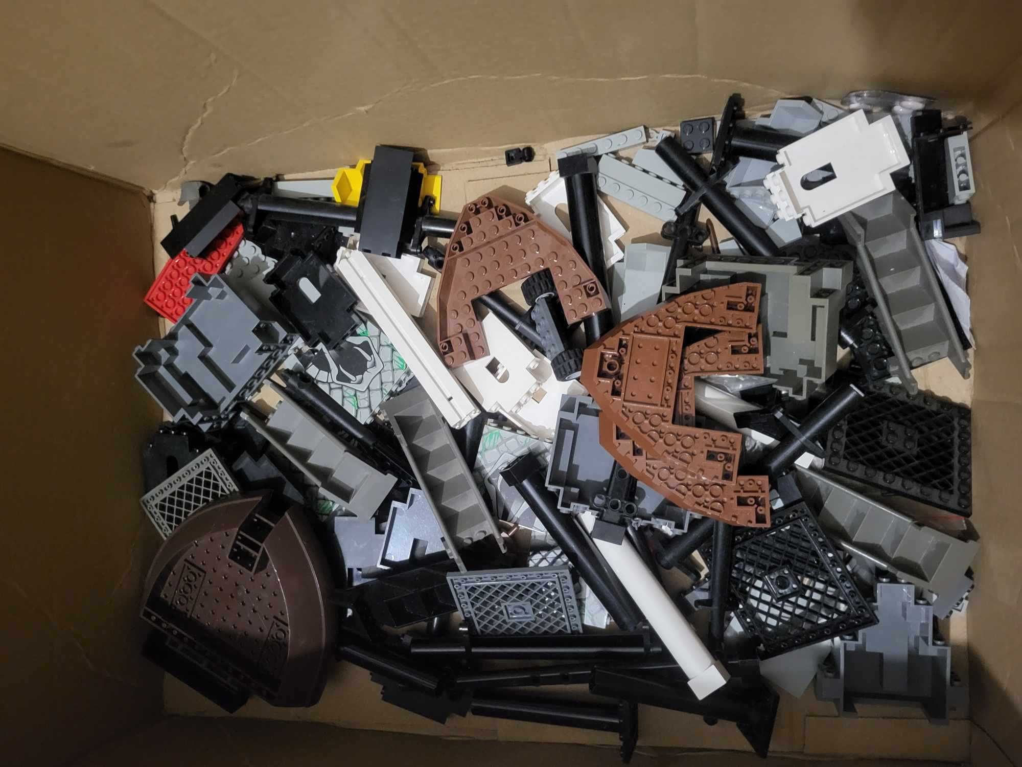 Lego Mix lata 90 kolekcja piraci rycerze blacktron