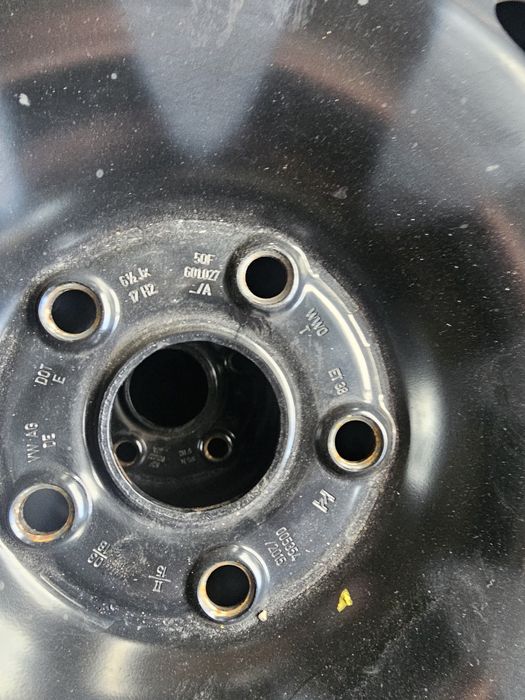 6,5x17 Et38 5x112 Felgi stalowe VAG