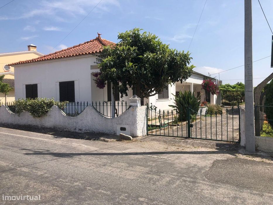 Quinta Rústica com Casa de Campo