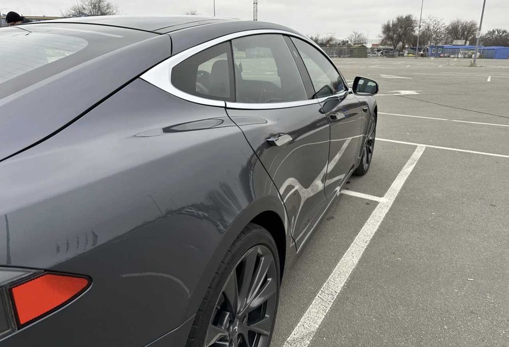 Tesla Model S 100D