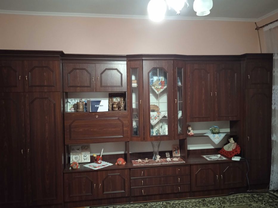 Стінка для вітальні