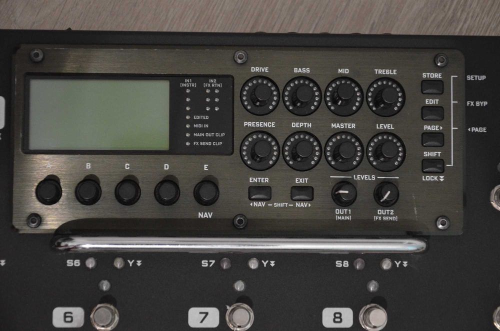 Fractal AX8 (hardcase + EV-1)