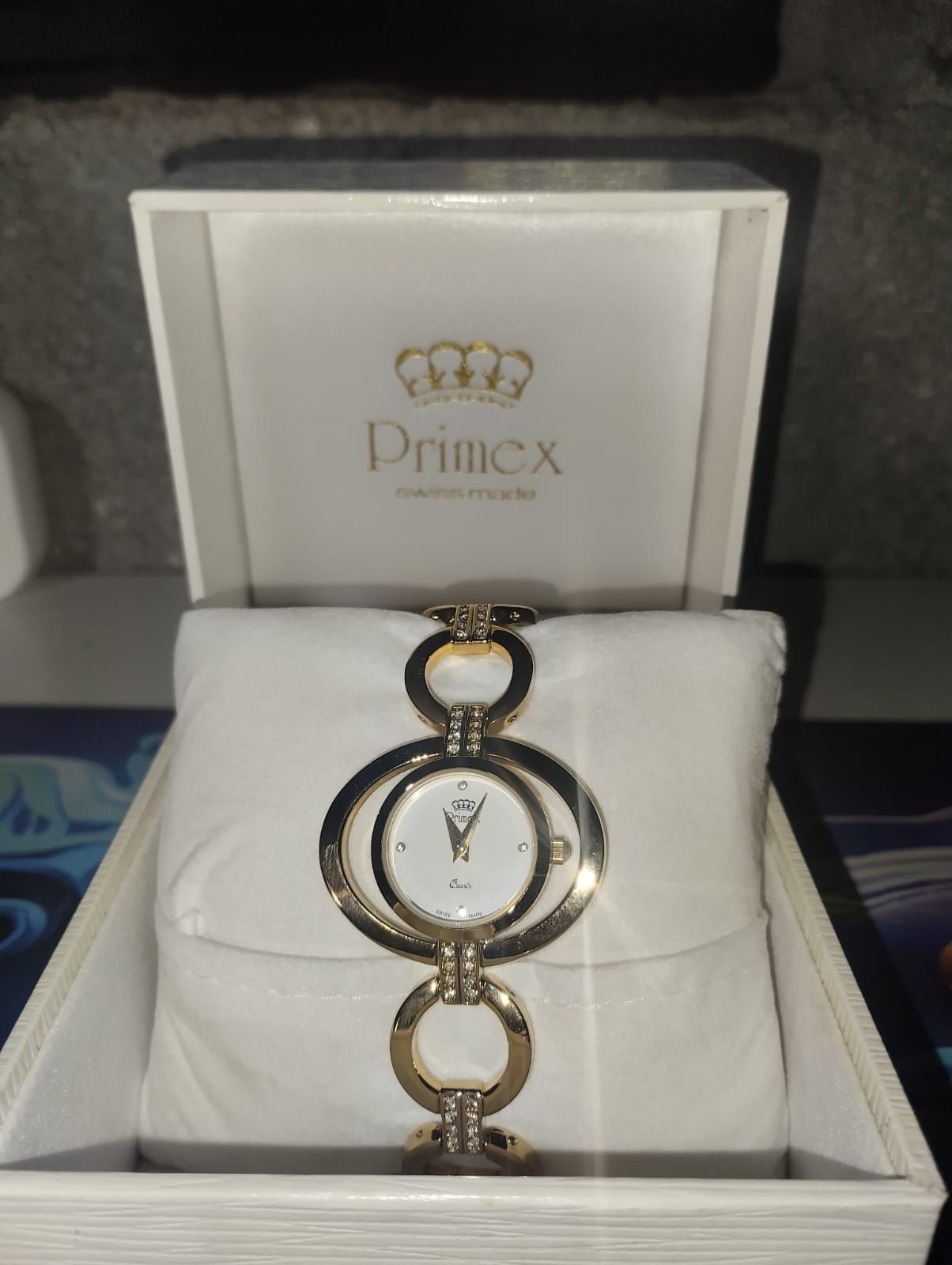 Relógio Feminino Primex Dourado – Com Caixa – Sem Pilha

Descrição:
Re