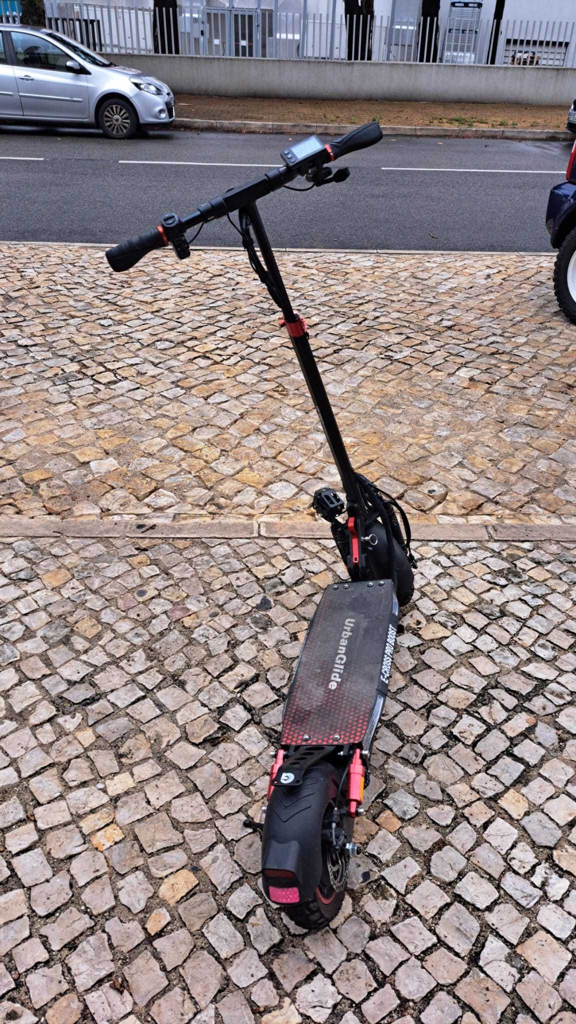 URBANGLIDE Trotinete ecross pro boost