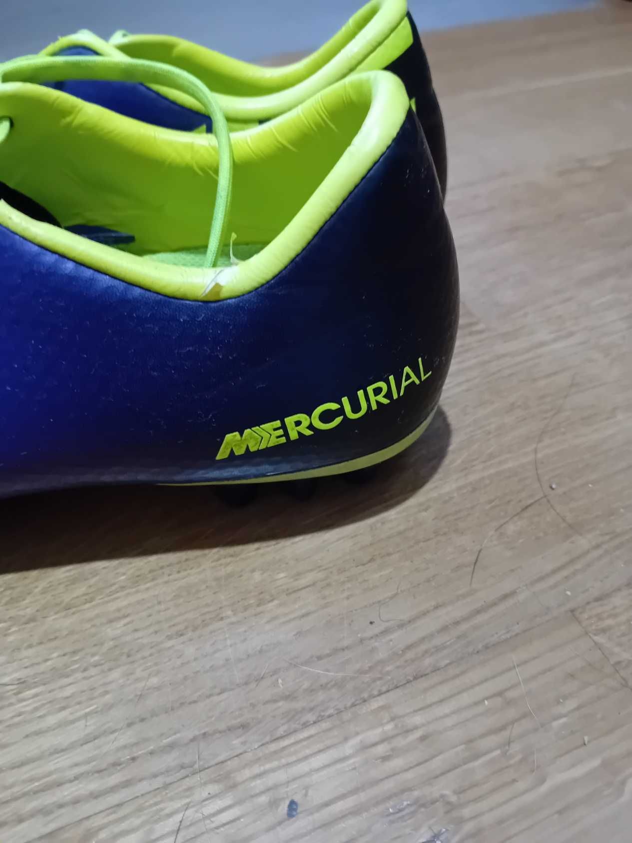 Chuteiras Nike Mercurial veloce tamanho 40