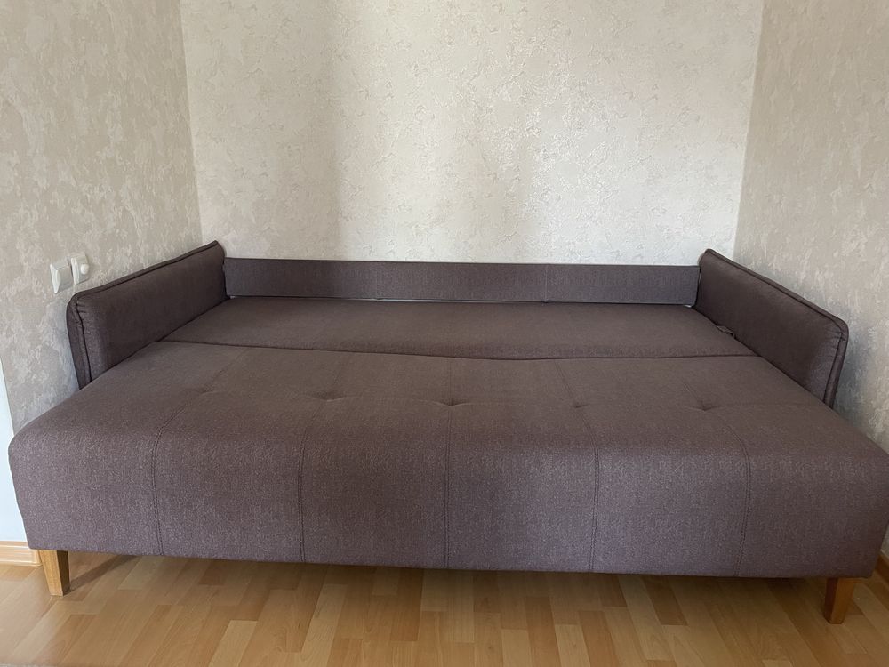 Продам розкладний диван б/в