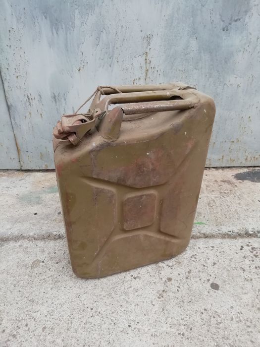 Канистра металлическая 20 л